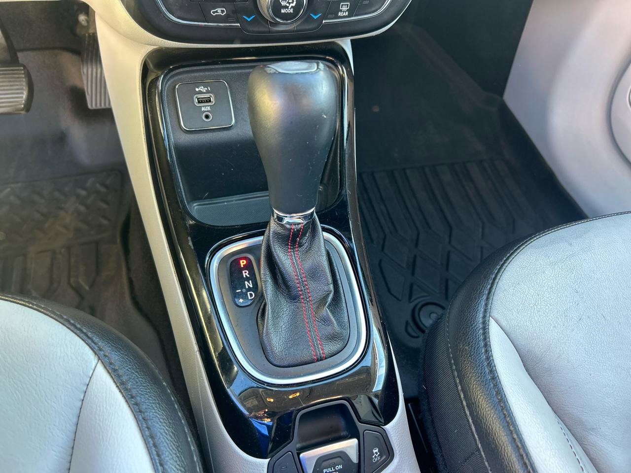 Used 2020 Jeep Compass Limited image 19