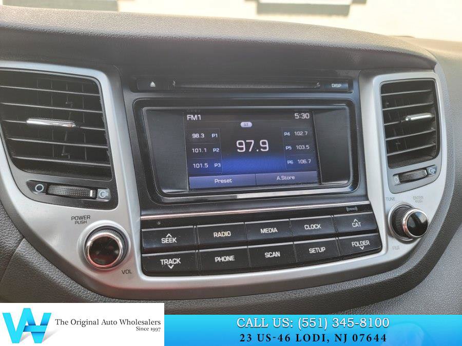 Used 2016 Hyundai Tucson SE w/ Option Group 02 AWD/4WD image 17