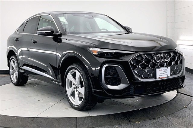 New 2025 Audi Q5 2.0T Premium Plus image 1