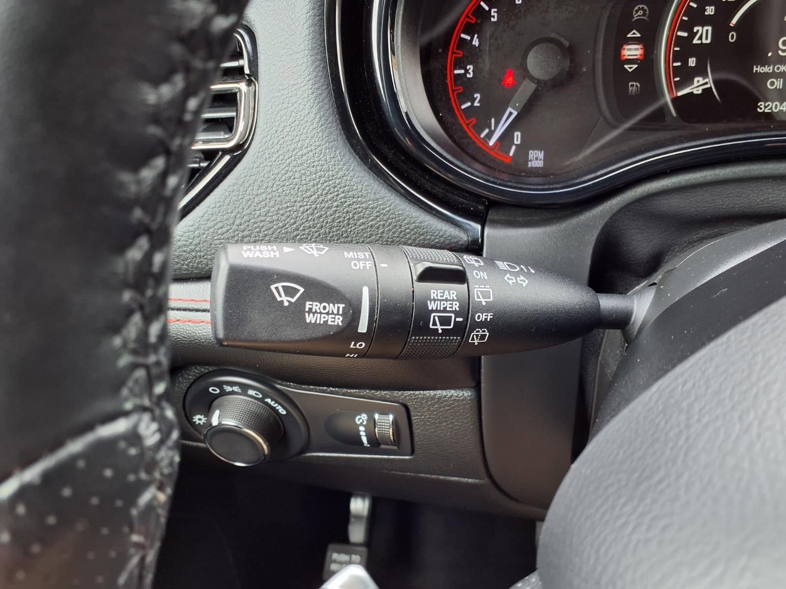 Used 2025 Dodge Durango GT AWD/4WD image 19