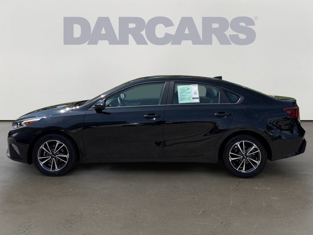 Used 2023 Kia Forte LXS FWD image 4