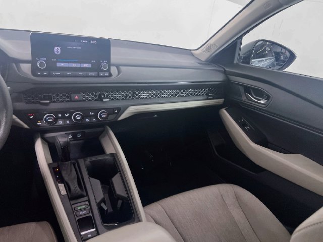 Certified 2023 Honda Accord EX image 19