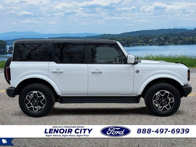 Used 2025 Ford Bronco Outer Banks image 2