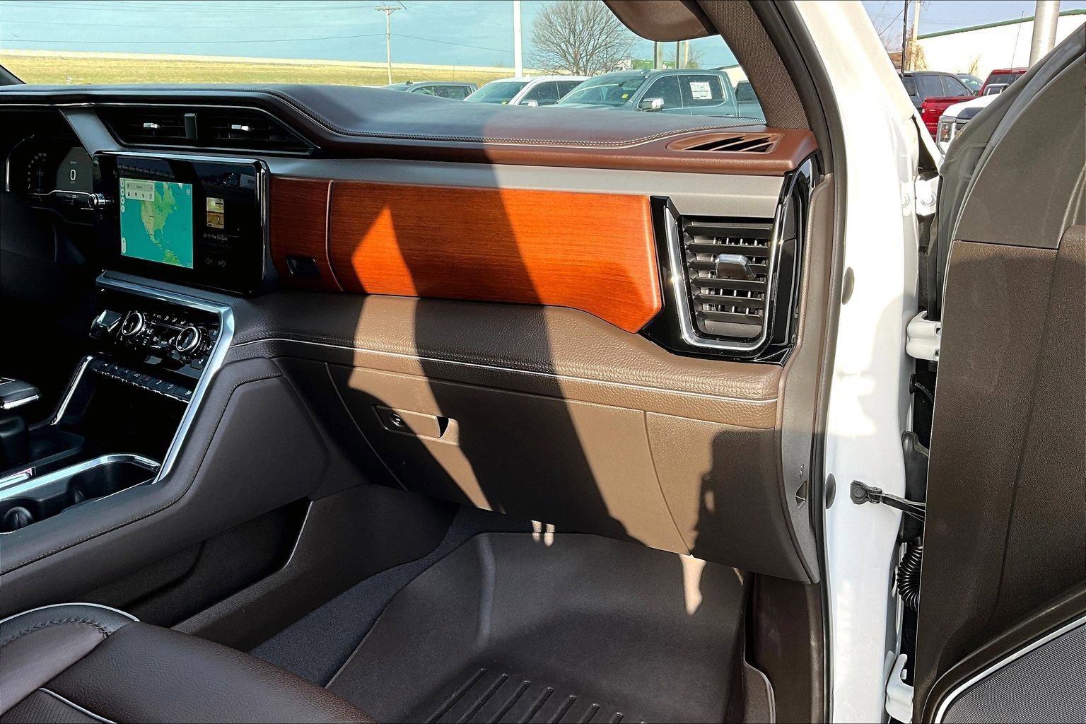 Used 2022 GMC Sierra 1500 Denali w/ Denali Reserve Package image 16