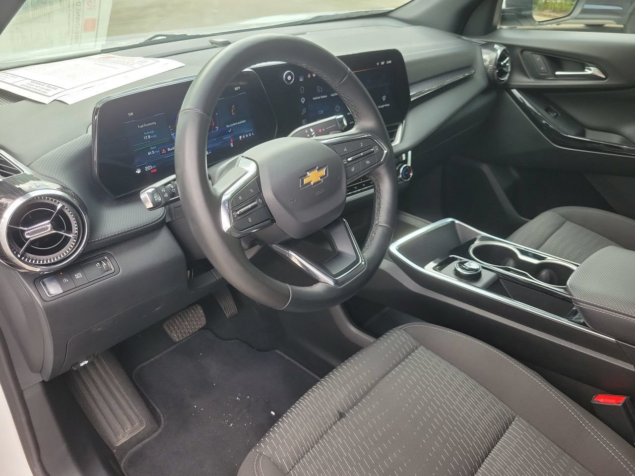 Used 2026 Chevrolet Equinox LT FWD image 14