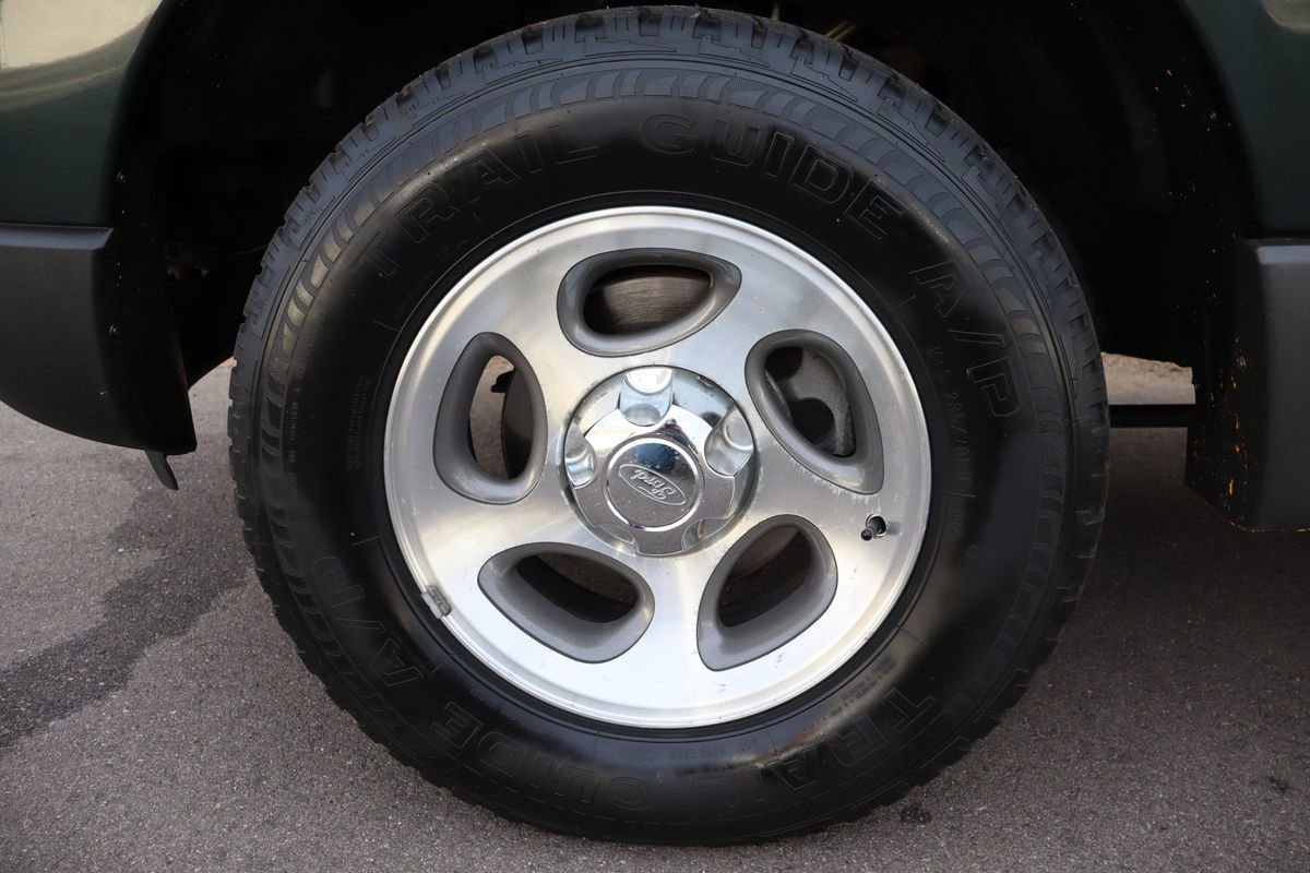 Used 2004 Ford Explorer Sport Trac XLS image 38