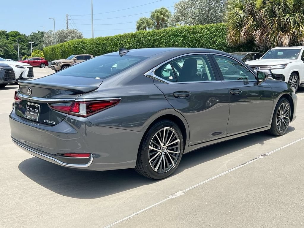 Certified 2025 Lexus ES 300h w/ Premium Package FWD image 7