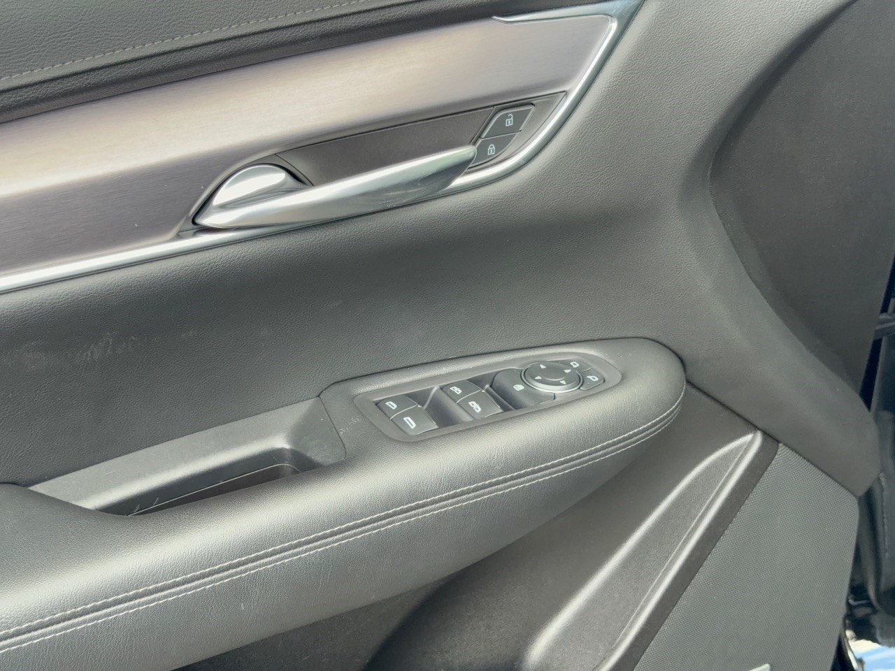 Used 2022 Cadillac XT5 Luxury FWD image 15
