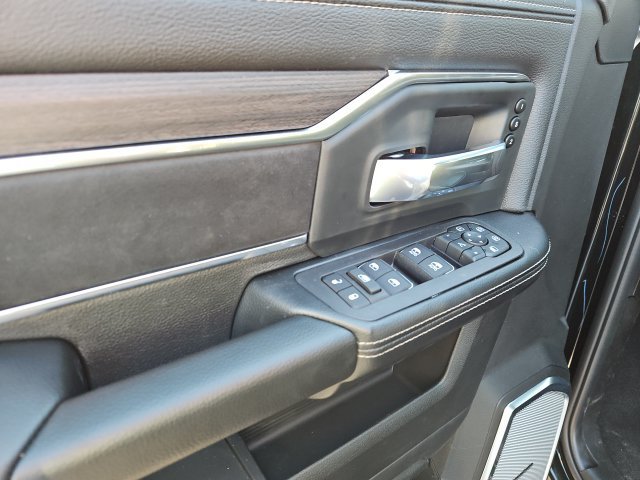 New 2026 RAM 2500 Laramie AWD/4WD image 28