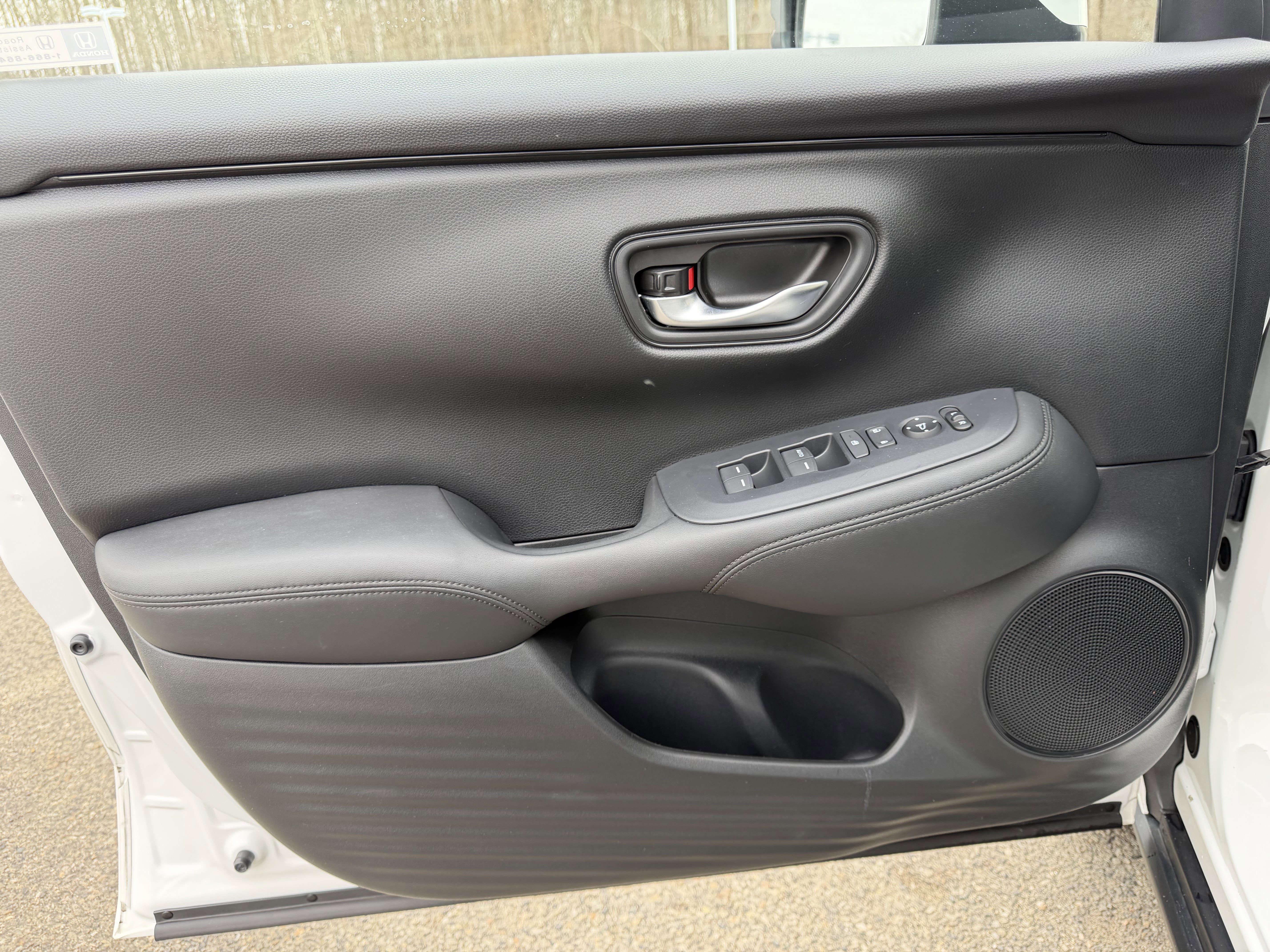 Certified 2024 Honda HR-V LX image 12