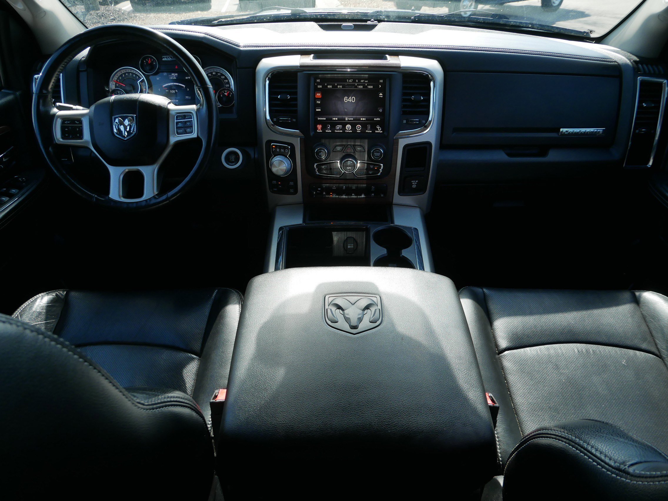 Used 2014 RAM 1500 Laramie w/ Trailer Tow Group image 10