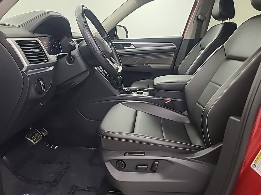 Used 2023 Volkswagen Atlas SEL R-Line AWD/4WD image 28