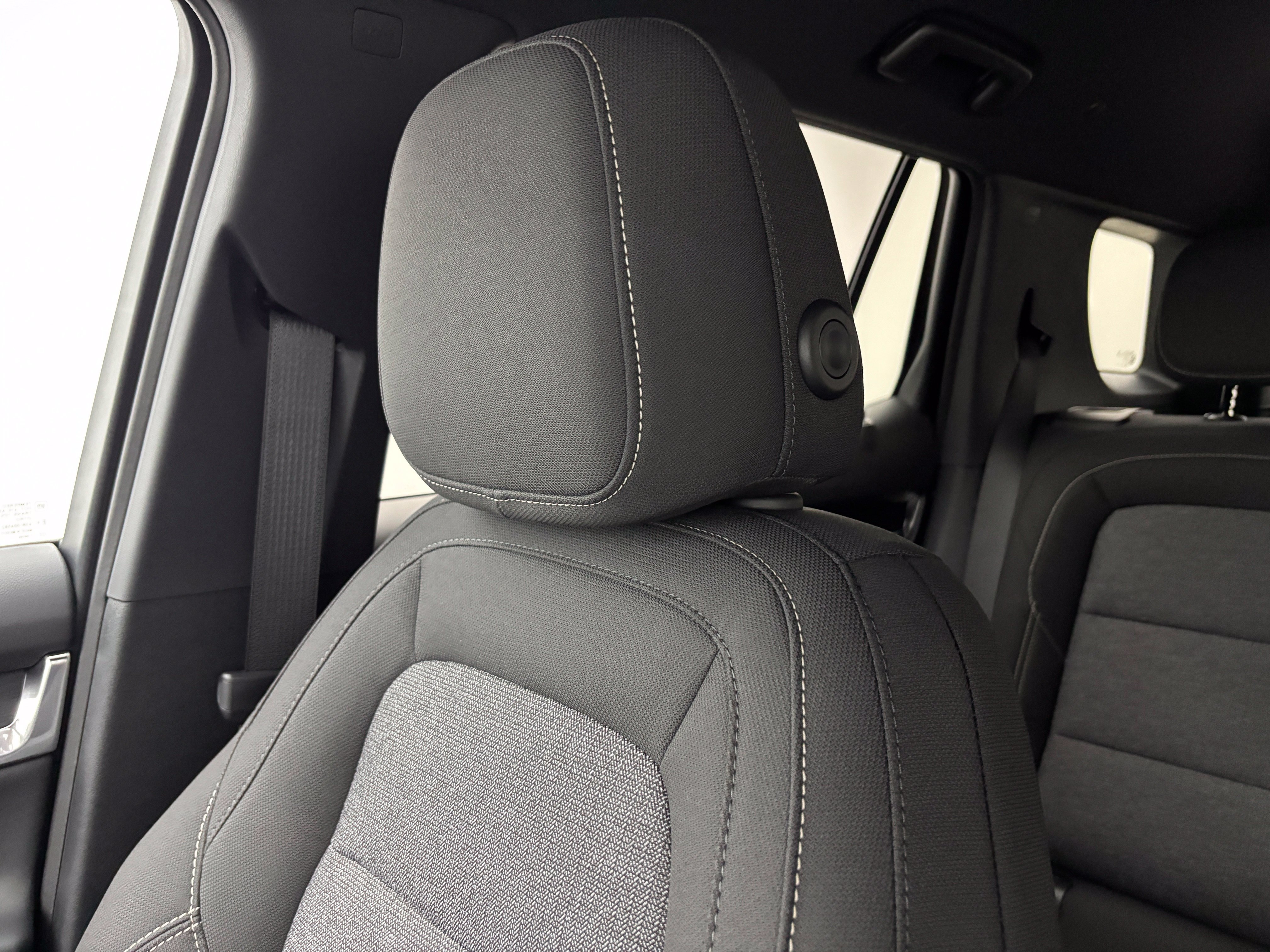 New 2027 GMC Terrain Elevation FWD image 38