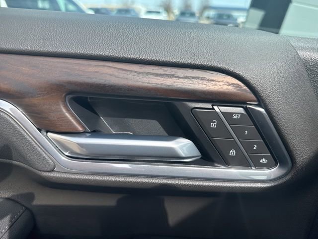New 2026 GMC Sierra 1500 SLT image 30