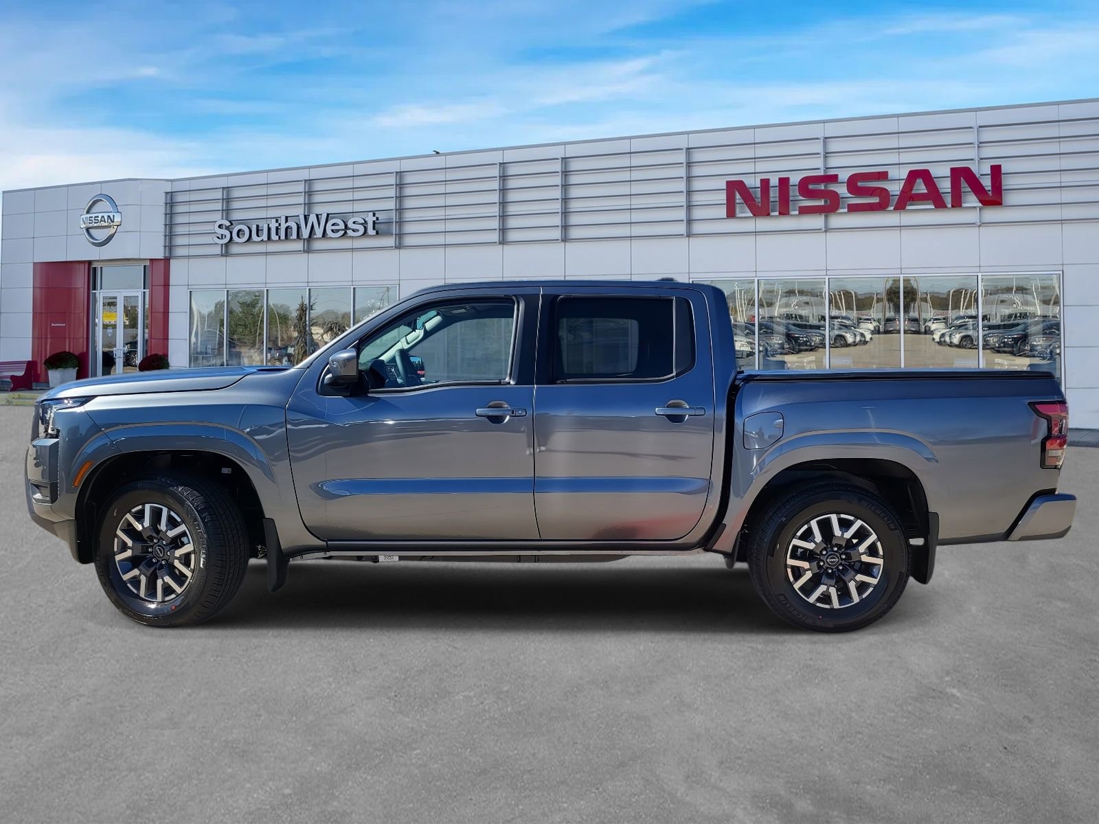 New 2026 Nissan Frontier SV image 9