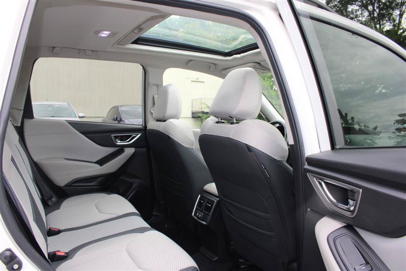 Used 2024 Subaru Forester Premium AWD/4WD image 13