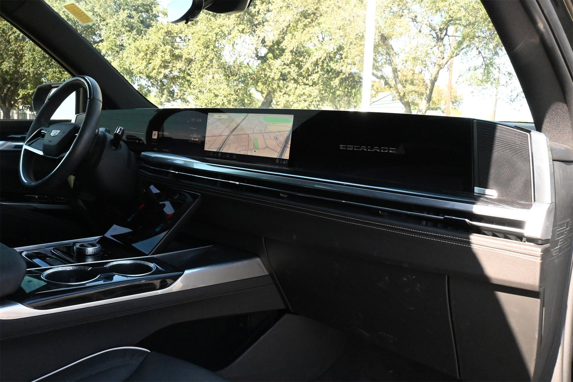 Certified 2025 Cadillac Escalade Sport w/ LPO, Floor Liner Package image 25