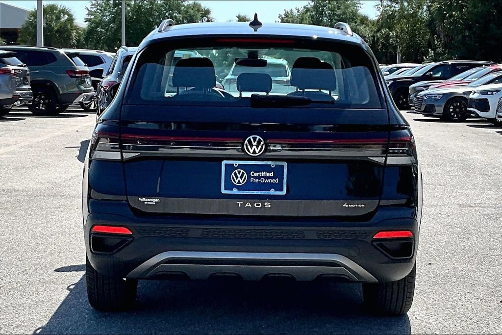 Used 2025 Volkswagen Taos S image 6