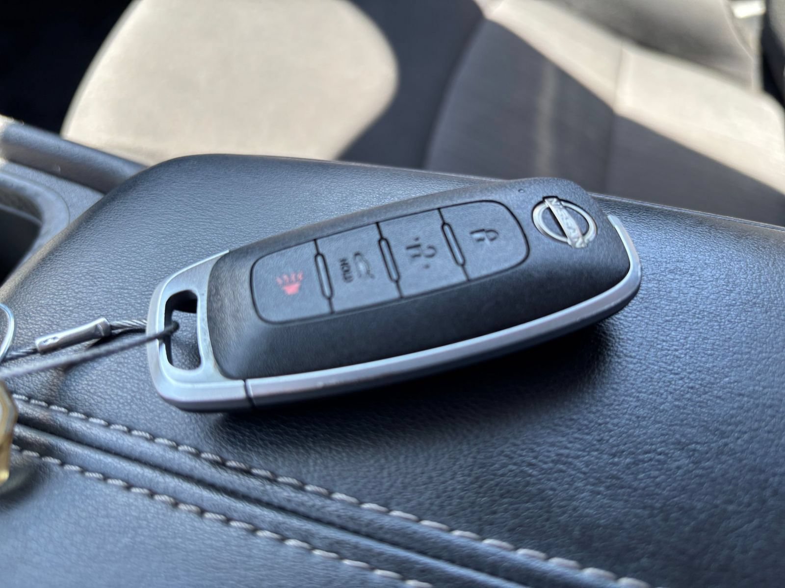Used 2025 Nissan Sentra SV FWD image 17