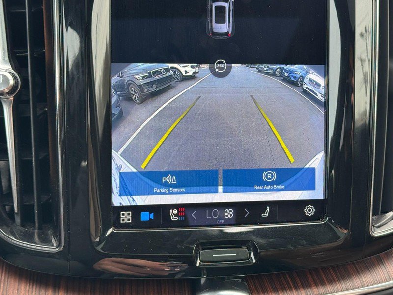 Certified 2023 Volvo XC60 B5 Ultimate image 22
