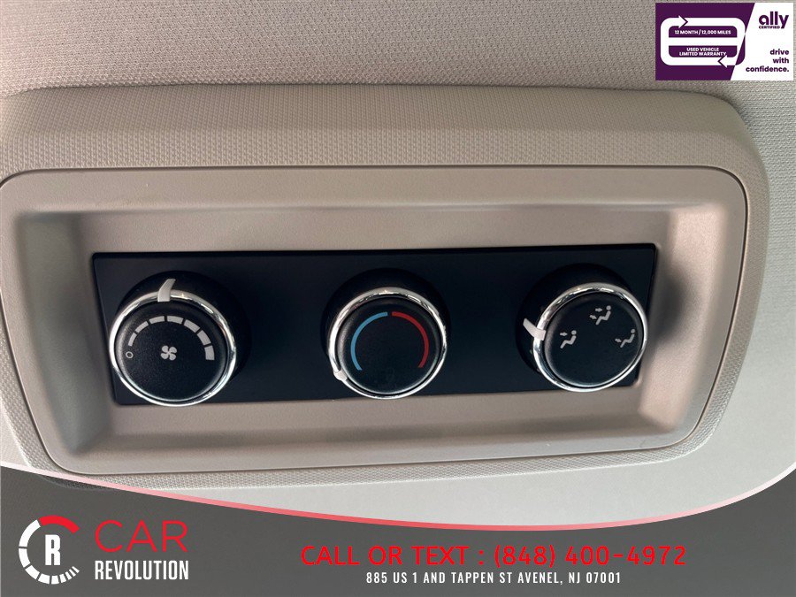 Used 2019 Dodge Grand Caravan SE FWD image 28