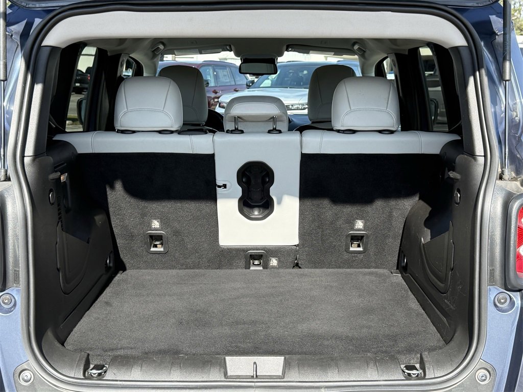 Used 2022 Jeep Renegade Limited image 34