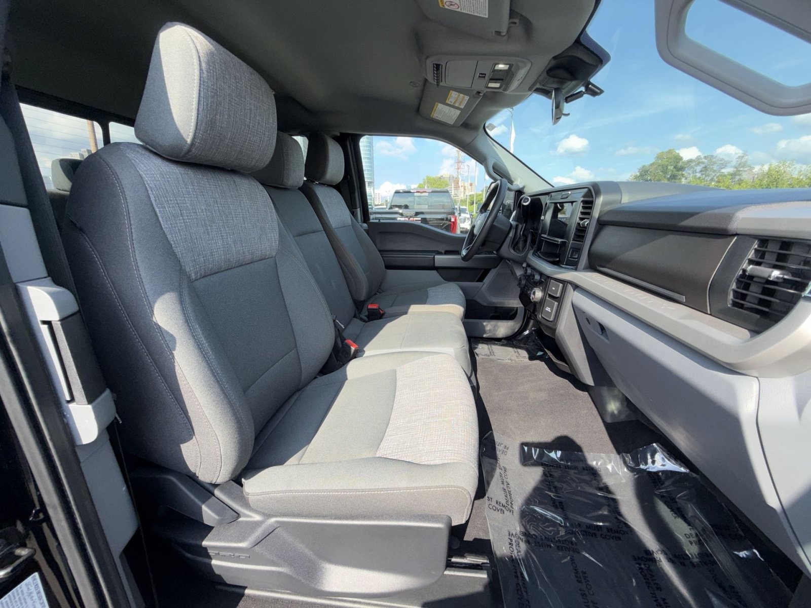 Used 2025 Ford F350 XLT w/ FX4 Off-Road Package AWD/4WD image 27