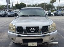 Used 2007 Nissan Titan SE AWD/4WD image 23