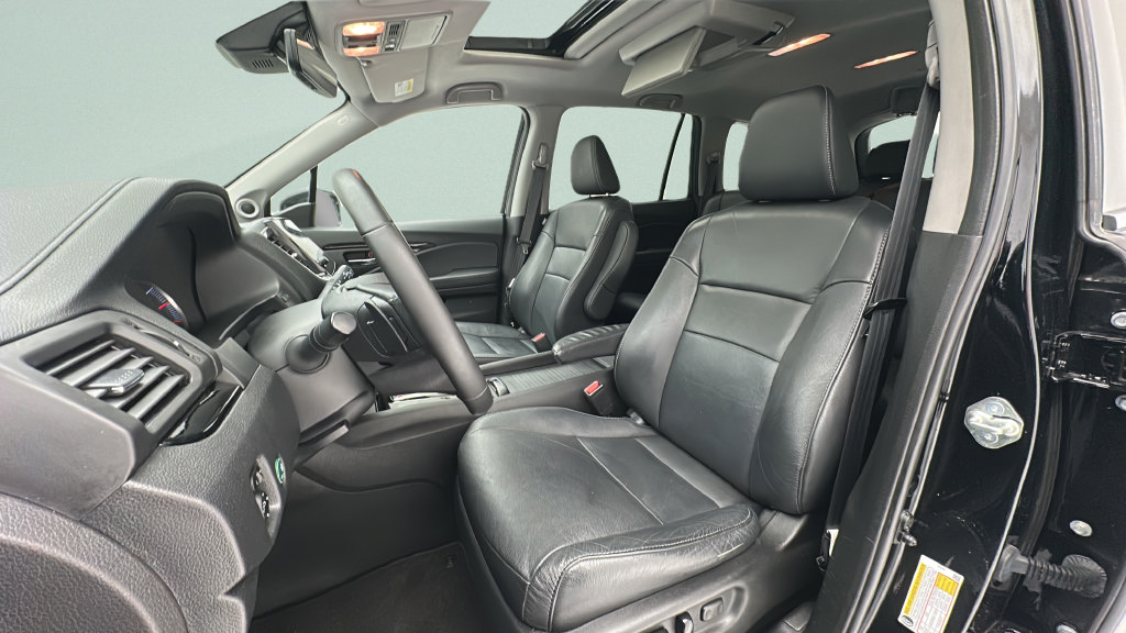 Used 2019 Honda Pilot Touring image 14