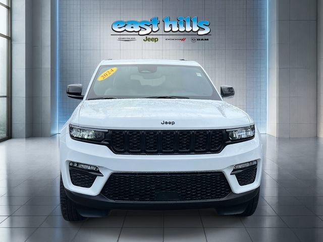 Certified 2024 Jeep Grand Cherokee Limited w/ Black Appearance Package image 2