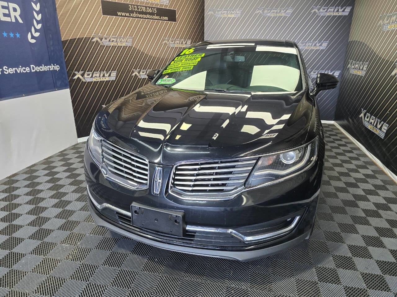 Used 2016 Lincoln MKX Select w/ Select Plus Package image 3