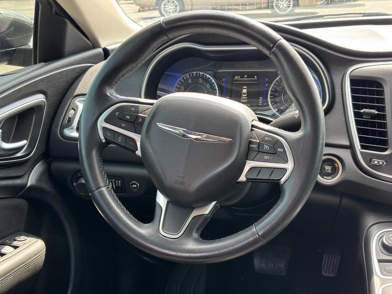 Used 2016 Chrysler 200 Limited w/ Convenience Group image 12