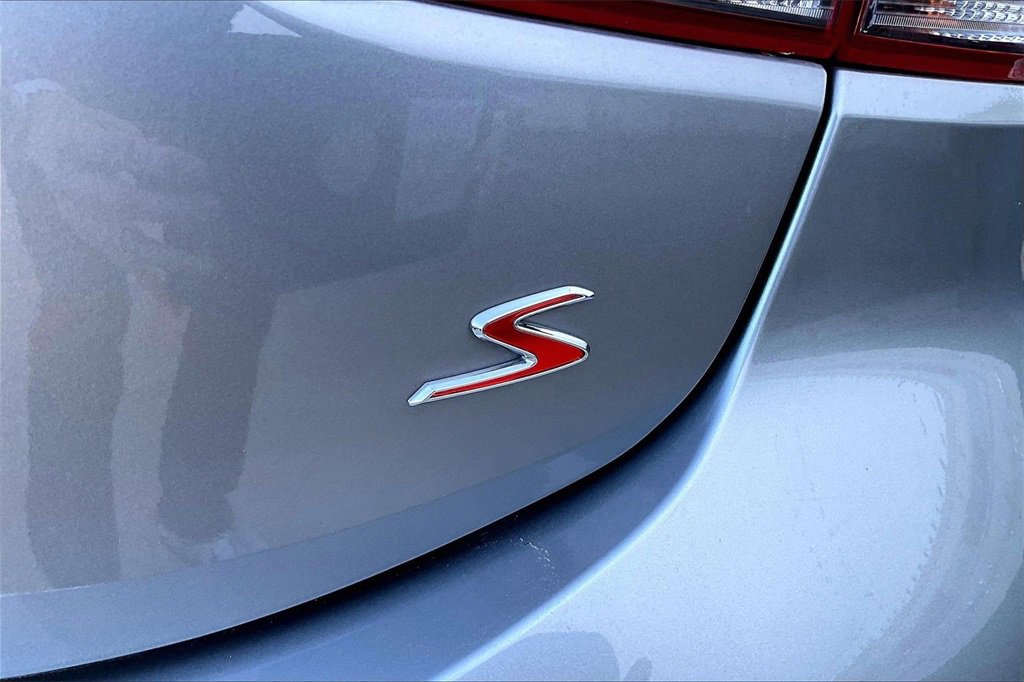 Certified 2021 Kia Rio S image 8