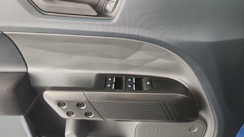 New 2026 Ford Maverick XL FWD image 16