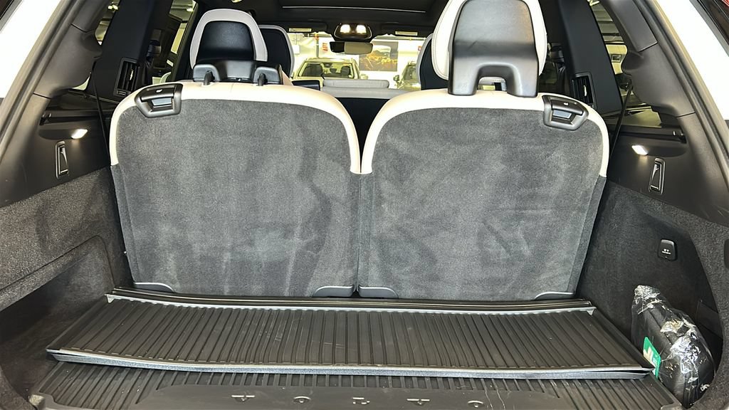 Used 2026 Volvo XC90 B6 Core w/ Protection Package Premier AWD/4WD image 24