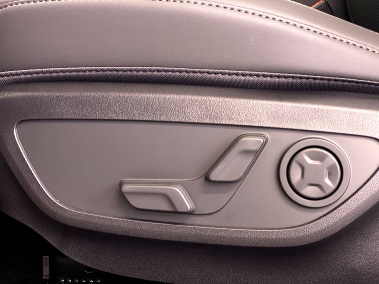 New 2027 Kia Seltos X-Line S AWD/4WD image 17