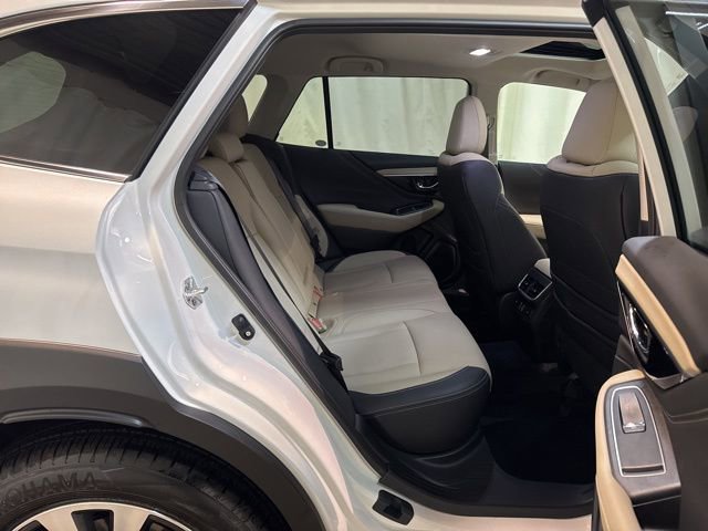 Certified 2025 Subaru Outback Limited image 33