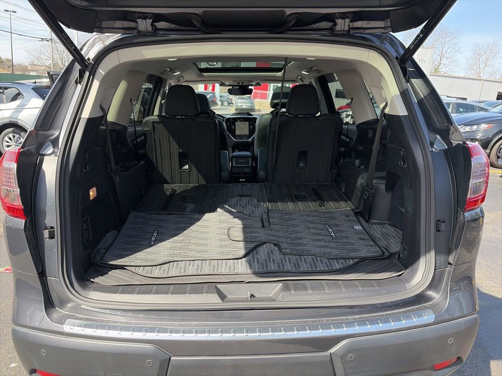 Used 2023 Subaru Ascent Limited w/ Technology Package image 6