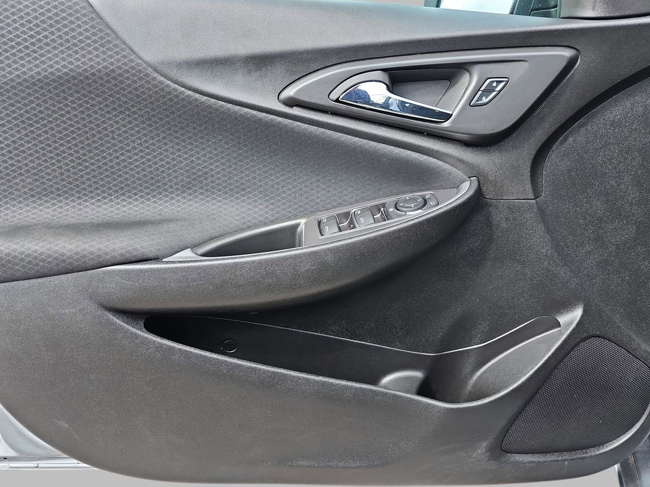 Used 2024 Chevrolet Malibu LT image 30