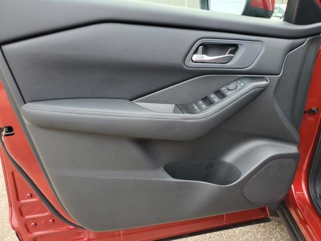 New 2026 Nissan Rogue SV image 12