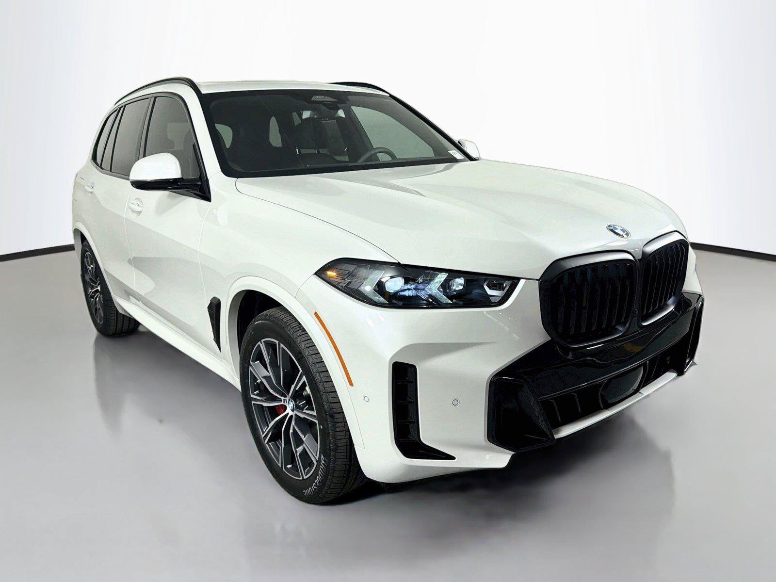 New 2026 BMW X5 sDrive40i w/ M Sport Package RWD image 3