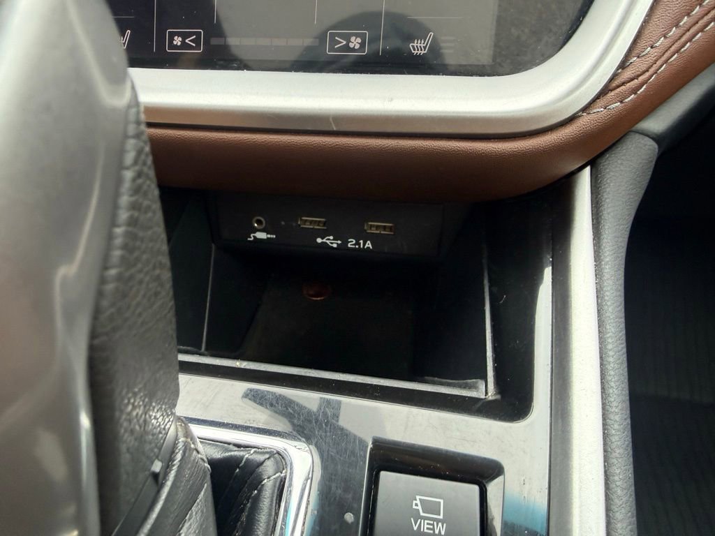 Used 2022 Subaru Outback Touring image 23