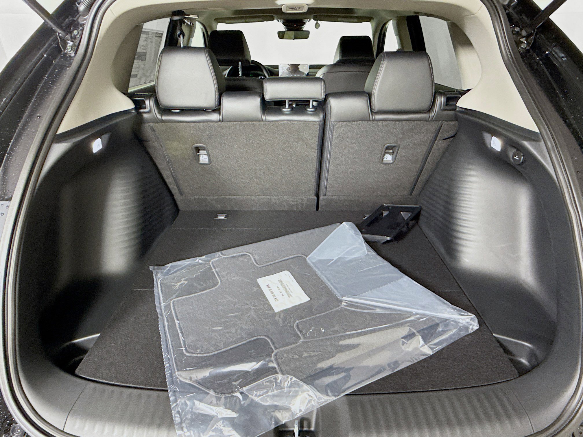 New 2026 Honda HR-V EX-L image 33