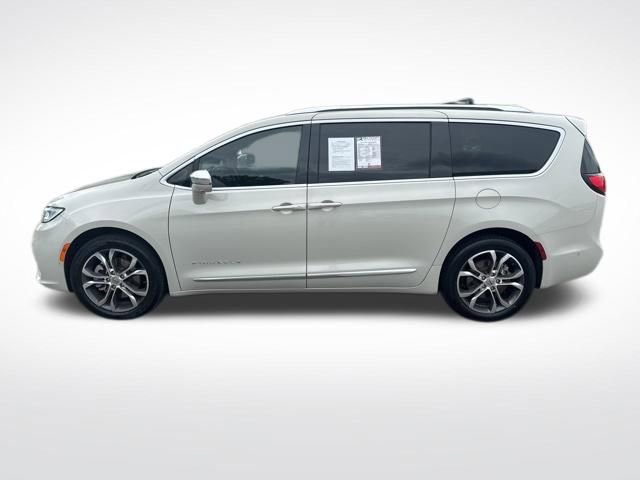 Used 2021 Chrysler Pacifica Pinnacle AWD/4WD image 2