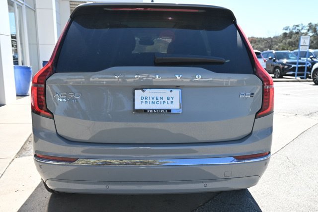 New 2026 Volvo XC90 B5 Core AWD/4WD image 9