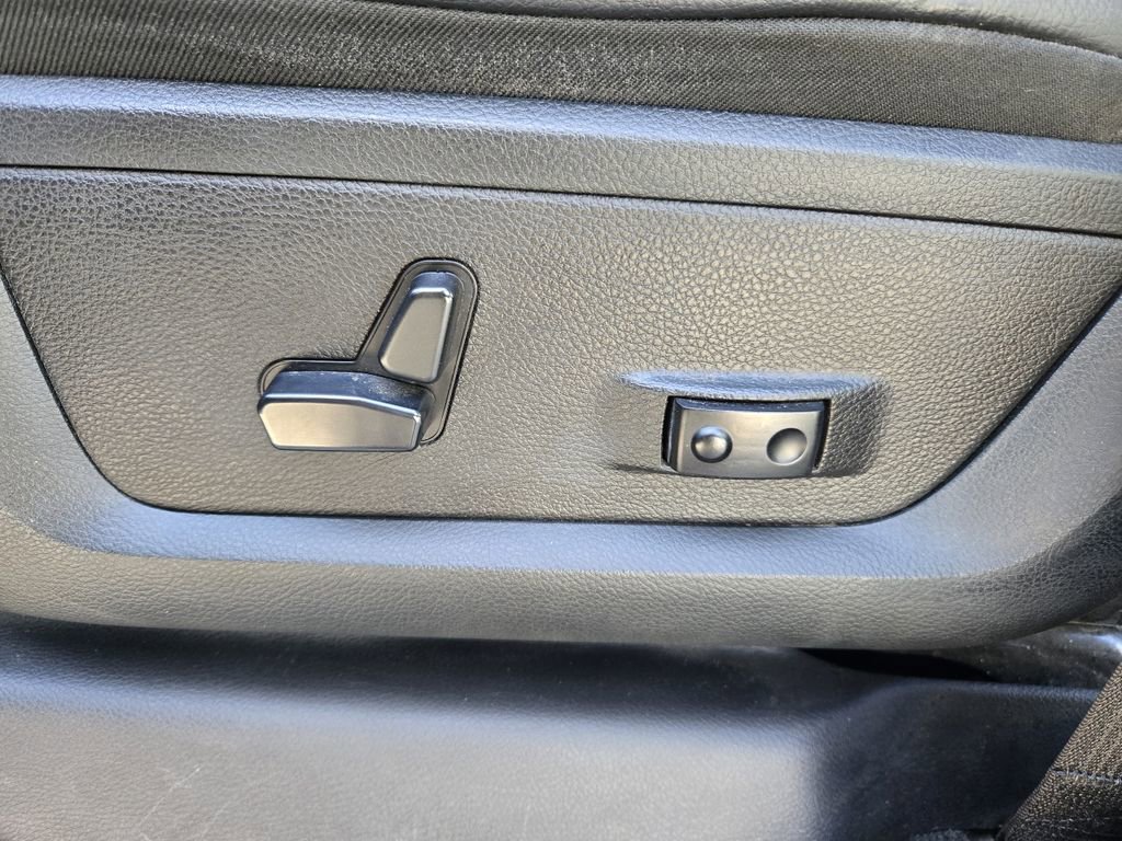 Used 2019 RAM 3500 Laramie AWD/4WD image 13