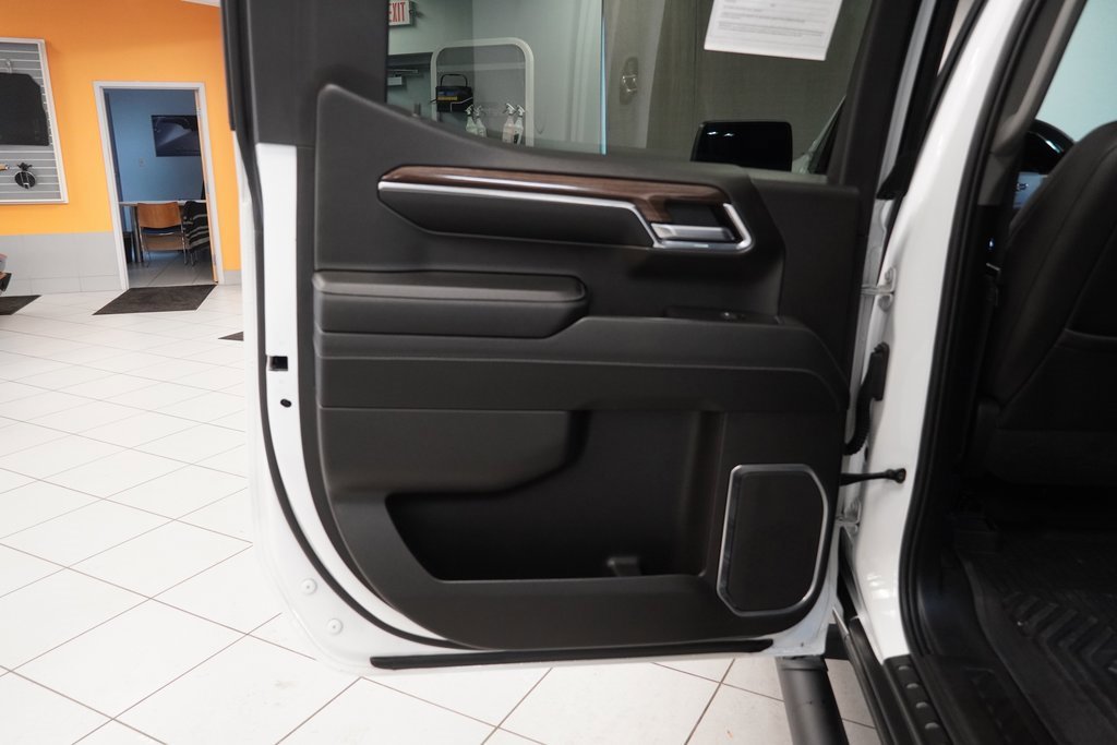 Certified 2024 Chevrolet Silverado 1500 LT Trail Boss w/ Convenience Package II image 24