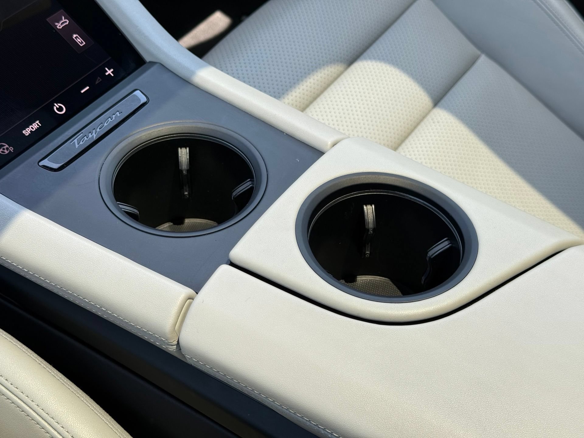 Certified 2023 Porsche Taycan Turbo AWD/4WD image 22