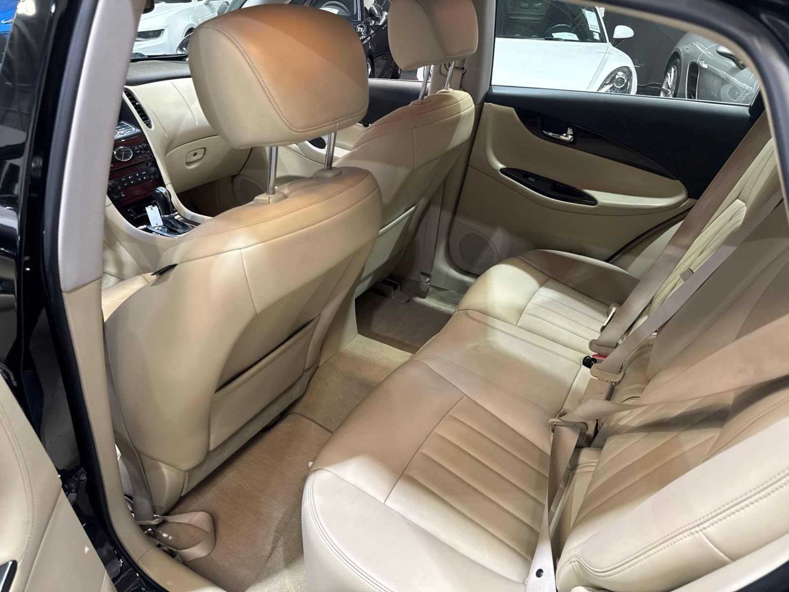 Used 2017 INFINITI QX50 AWD w/ Premium Plus Package image 21