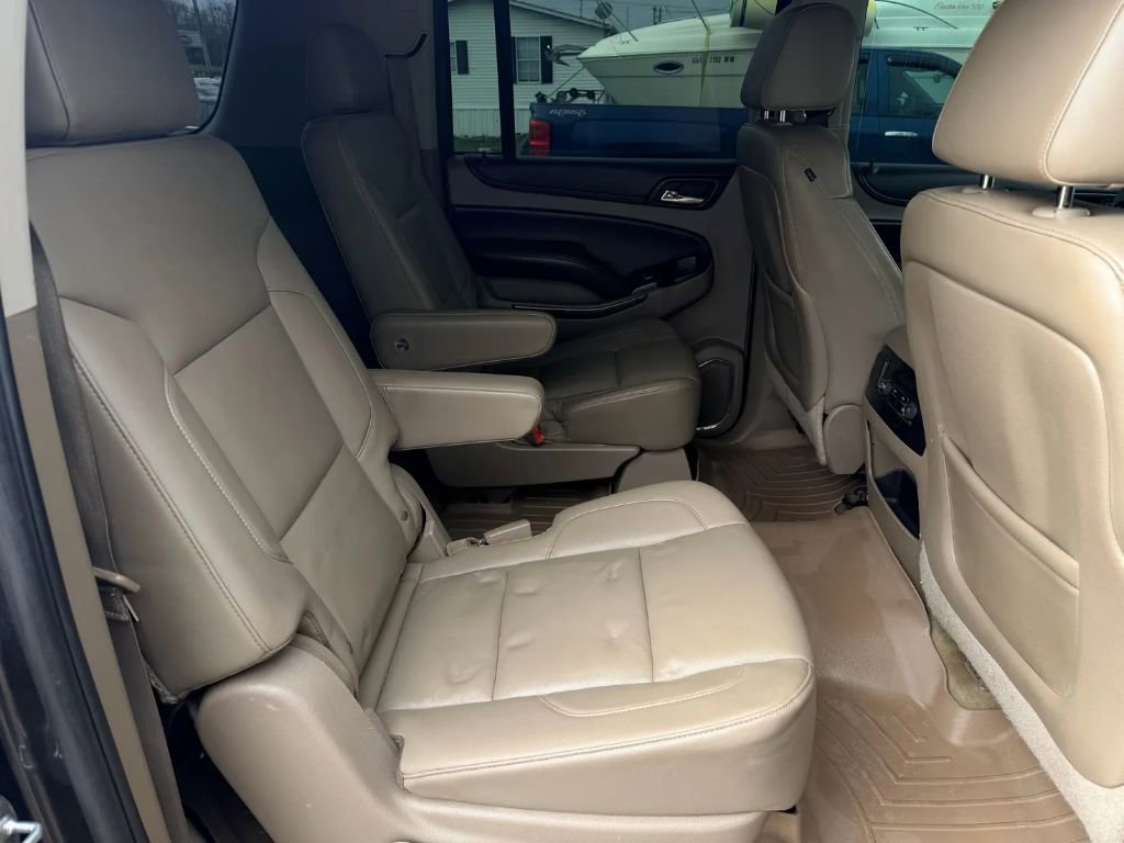 Used 2015 Chevrolet Suburban LT image 15